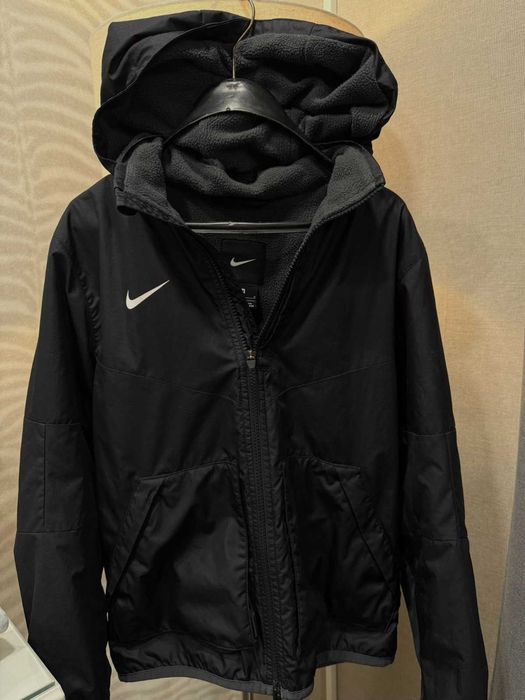 NIKE преходно яке/унисекс/М размер