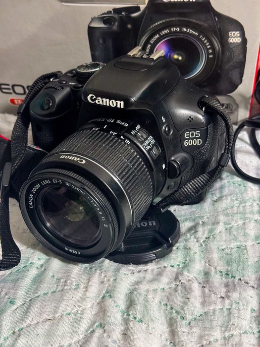 Фотоаппарат  Canon EOS 600d