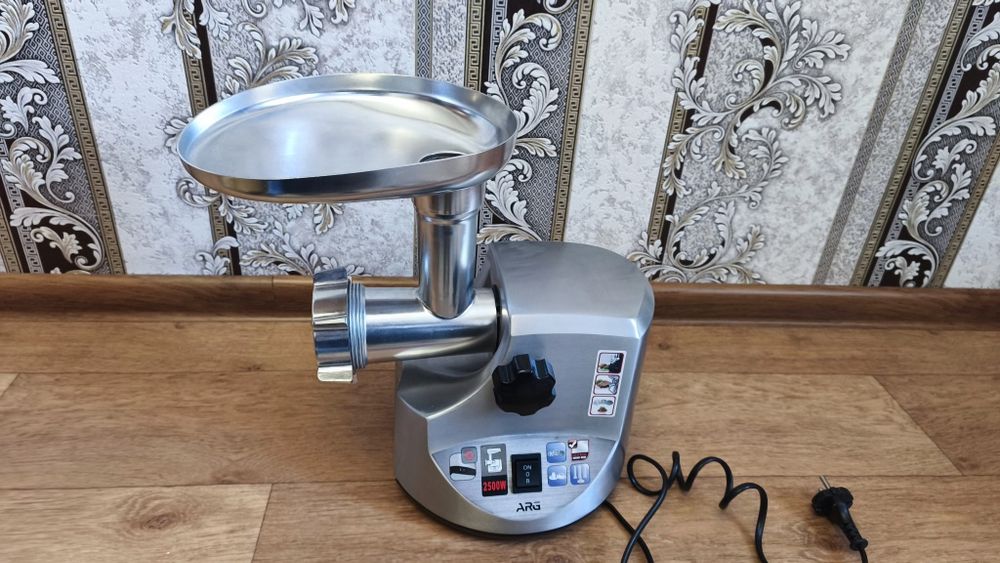 Мясорубка в отличном  состоянии