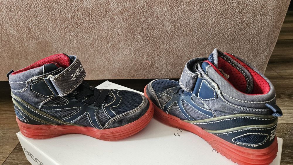 Geox Argonat "28"- светещи