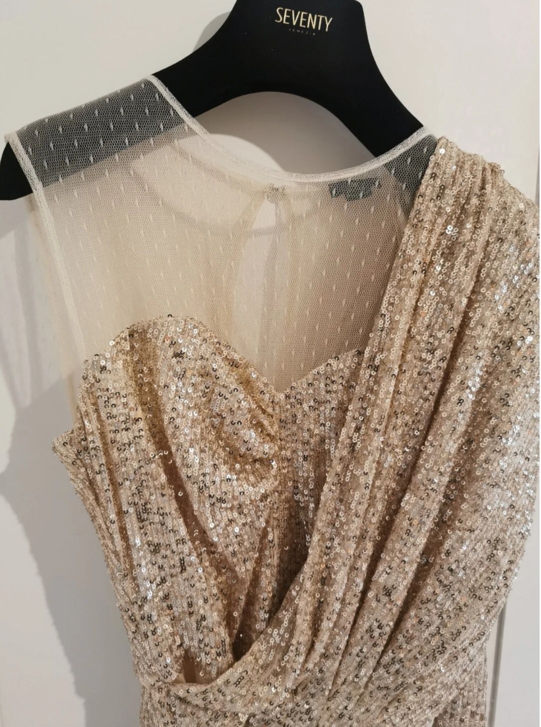 Elisabetta Franchi луксозна официална рокля