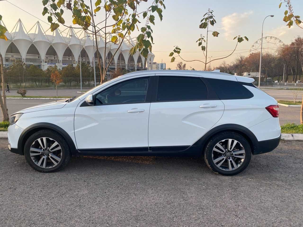 Lada Vesta SW Cross