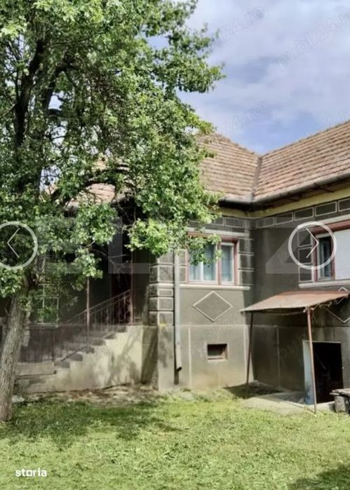 Casa cu 3 camere bucatarie si Baie 70 mp si teren de 1300mp