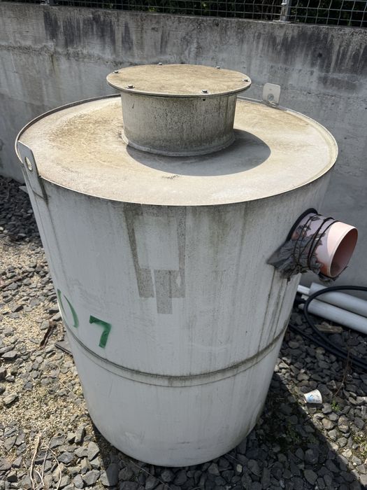 Vand separator de hidrocarburi