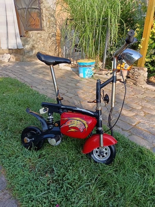 Scuter sportee electric