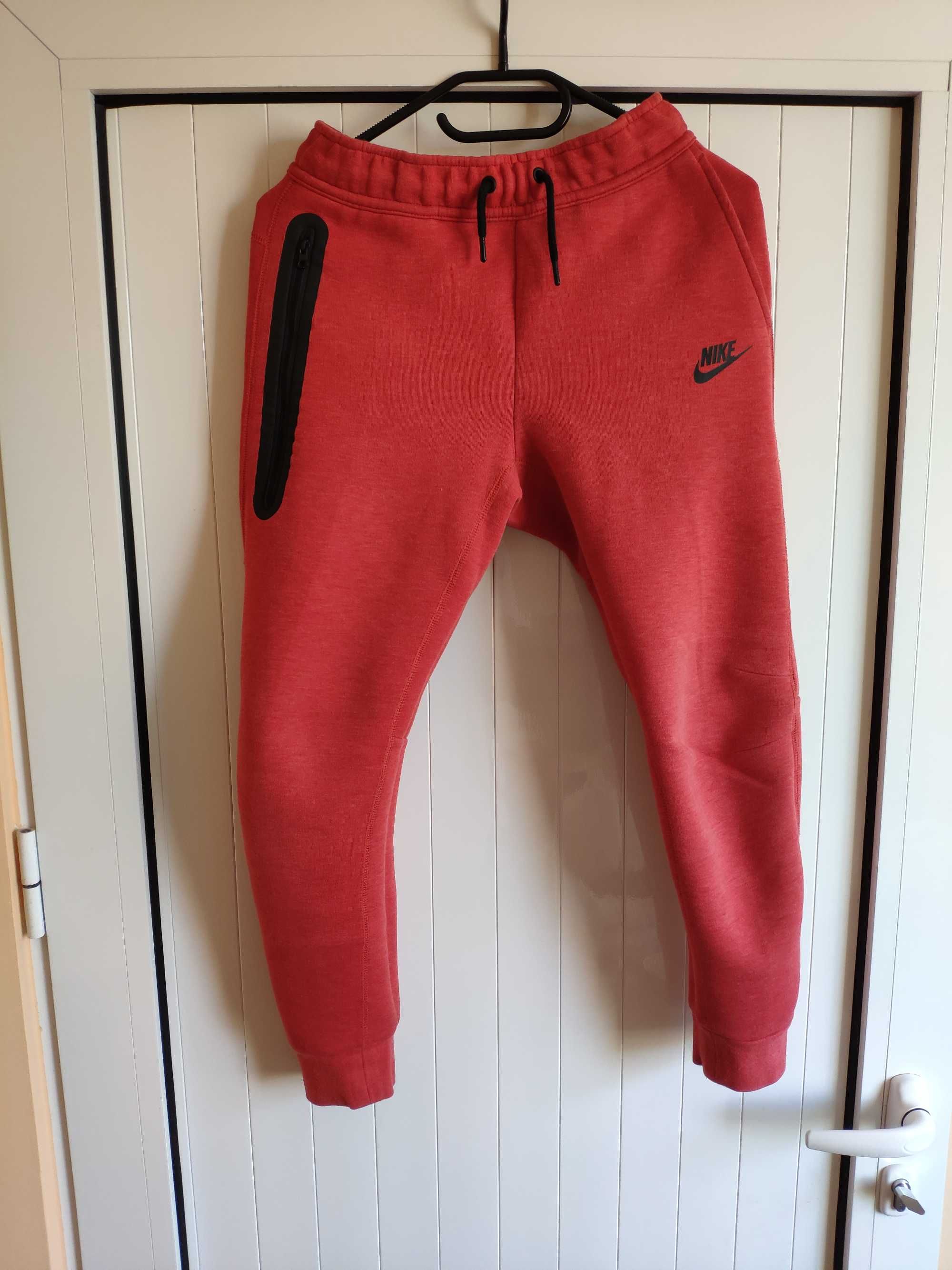 Nike Tech Fleece