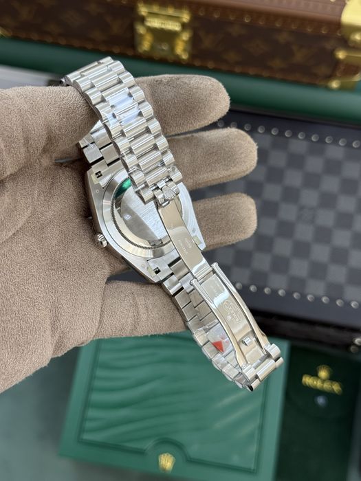 Rolex Day-Date Platinum Baguette