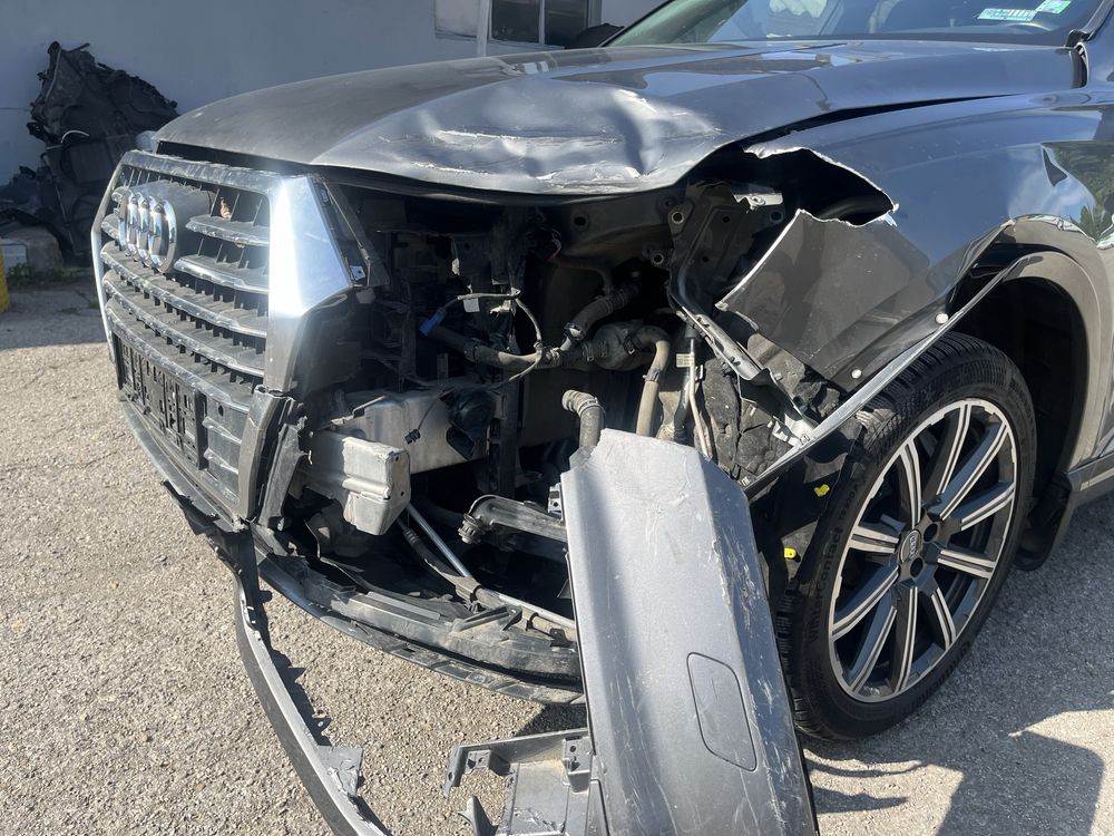 Audi Q7 4M 3.0T CRE на части