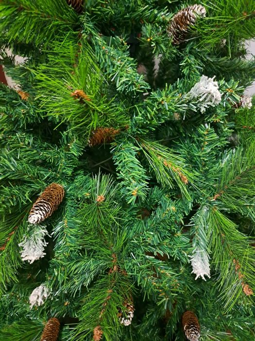 Vând brad artificial înălțime 180