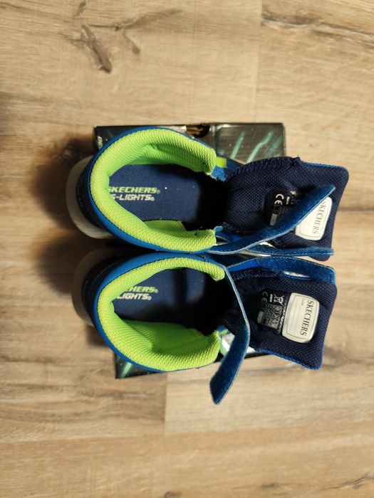 Детски светещи боти Sketches, 26 номер