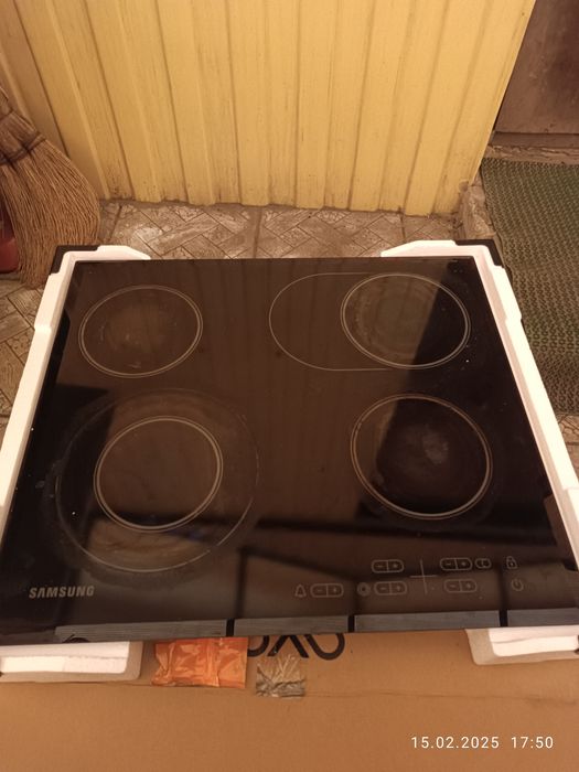 Продам электро керамику плита