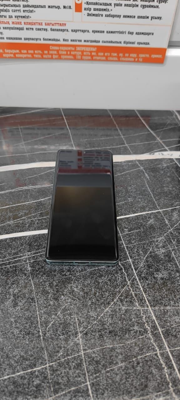 One plus 12 озу 16+12 гб память 512