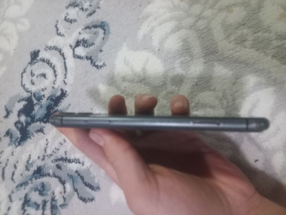 Iphone 11 sotiladi srochna 2 mln