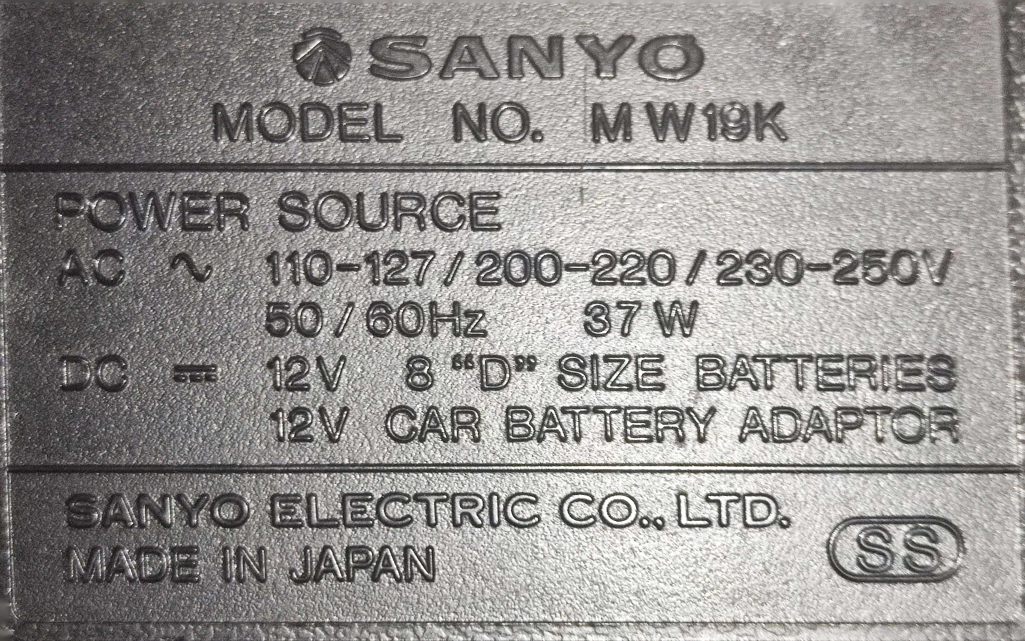 Японская магнитола SANYO W19