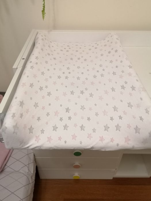 Masă înfășat pentru bebeluși, SMASTAD IKEA + accesorii.