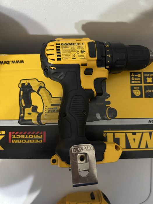 Filetanta Bormasina Dewalt DCD780 Stare foarte buna