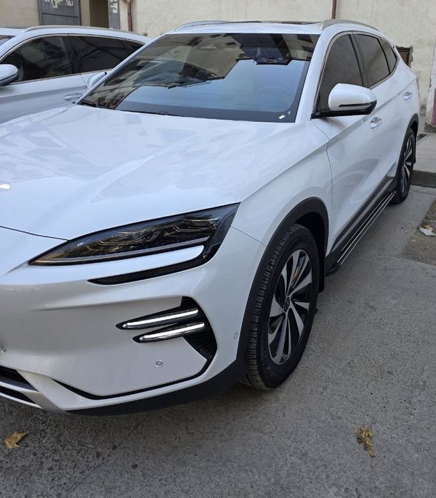 BYD Champion 605 год 2023 декабр