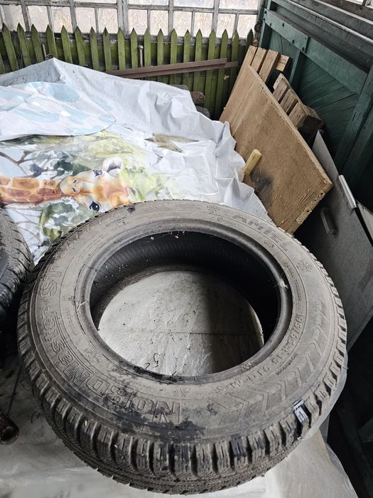 Шина шипованная 195/ 65/ 15