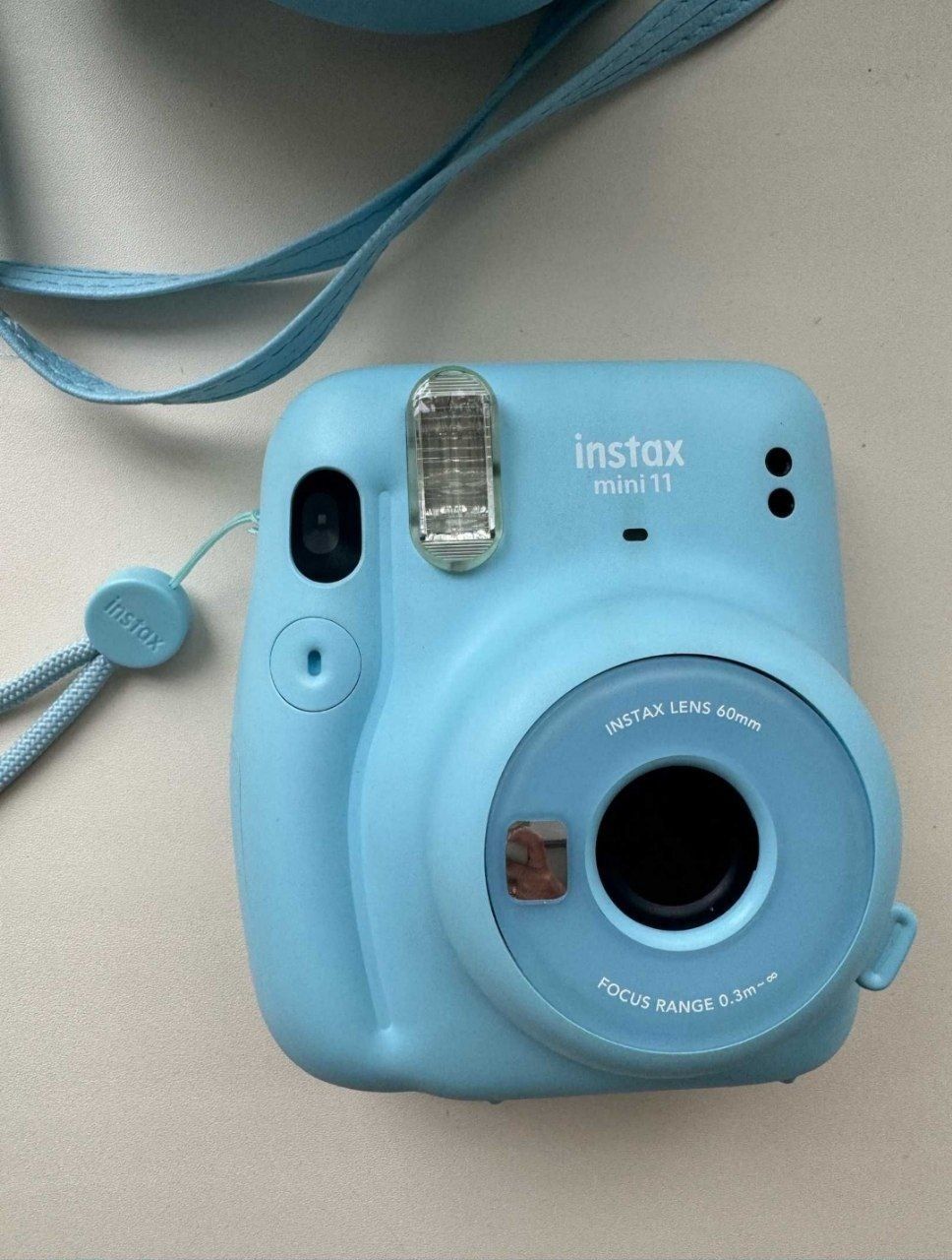 Instax 11mini
Инстакс совершенно в хорошем состоянии,пол