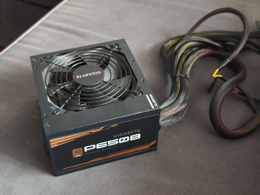 Sursa Gigabyte P650B 80plus Bronze