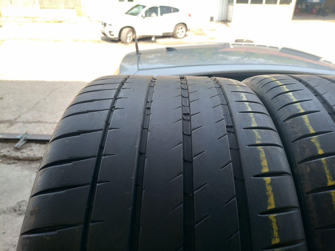 2 anvelope ca noi Michelin 295/30 ZR21 dot 0322