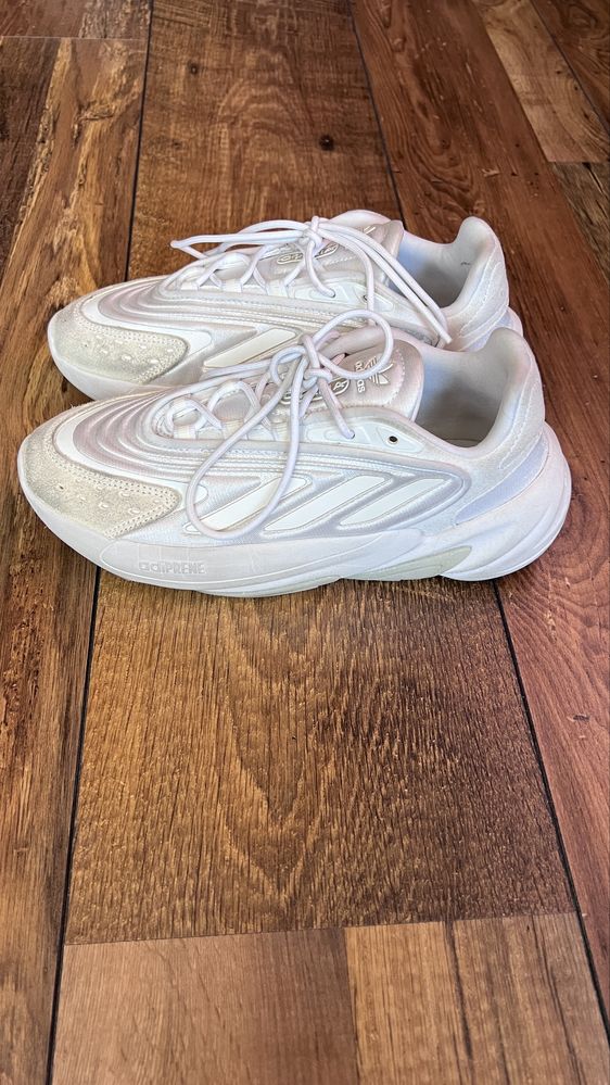 Adidas Ozelia, EU 37.5