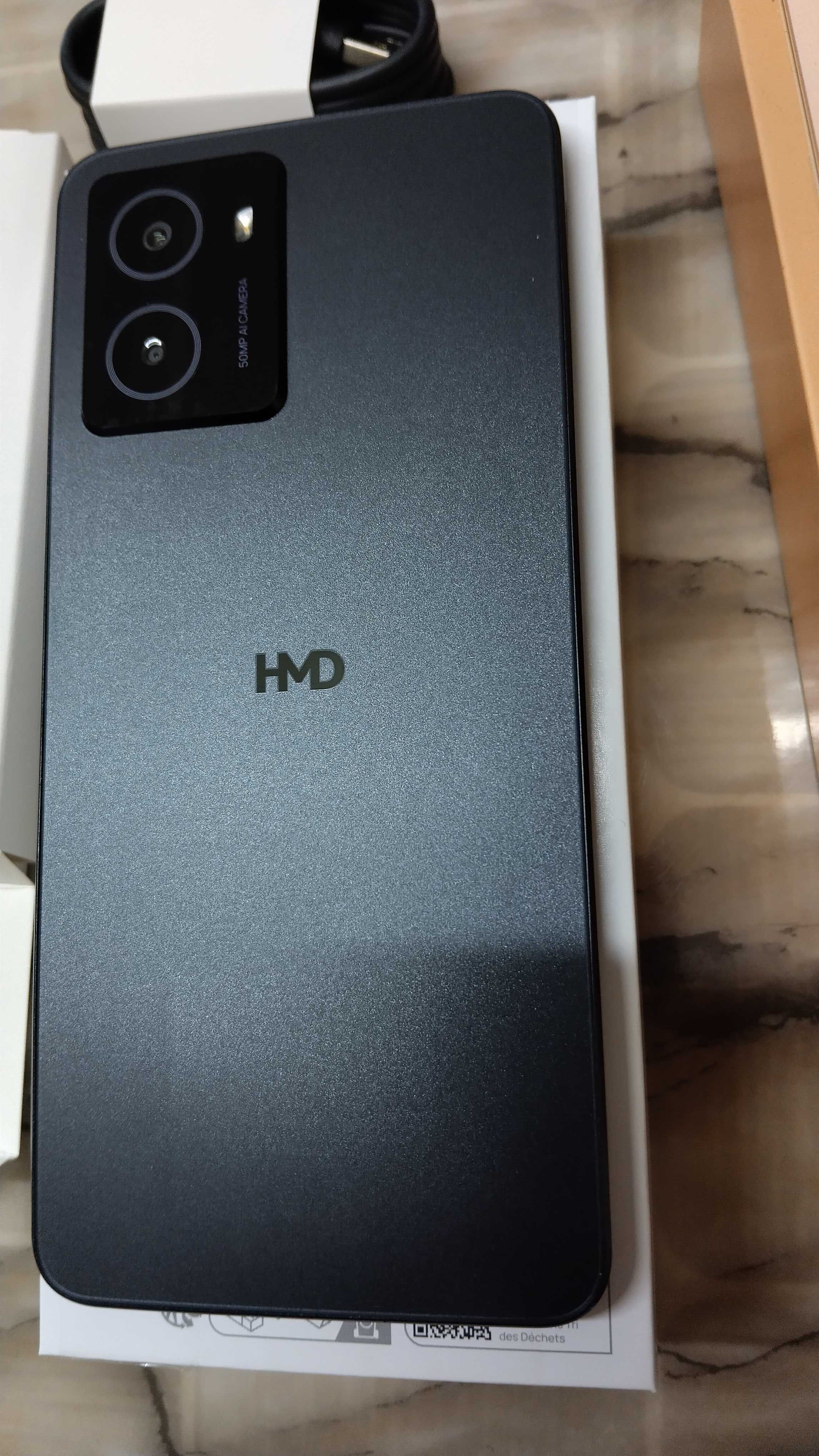 Чисто нов HMD Pulse + телефон