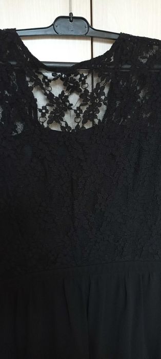 Красива рокля L- XL