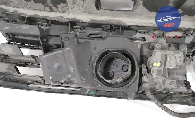 Централна решетка за радиатор ГТЕ Хибрид оригинална Volkswagen VW Паса