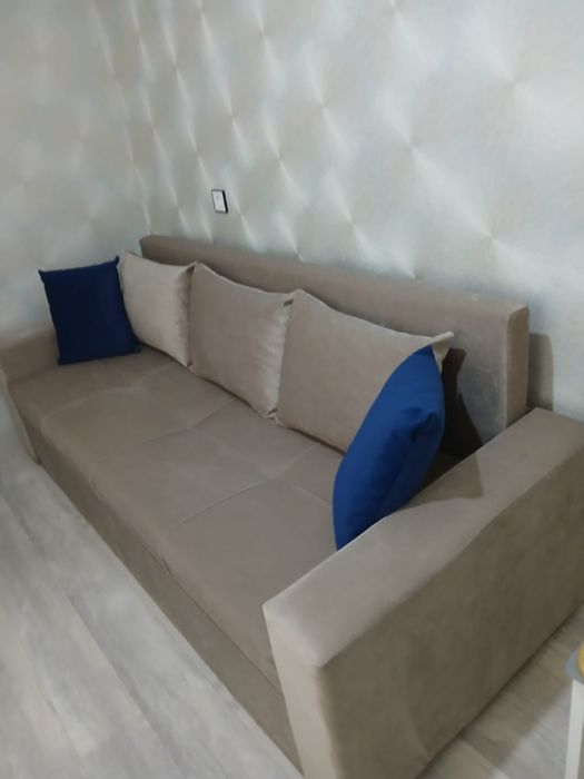 Продам диван состояние нового