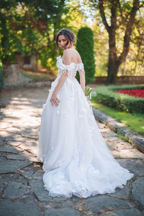 Сватбена рокля от Atelier Ivoite