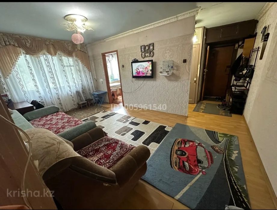 Продам квартиру 3х комн-ю