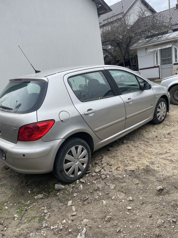 Dezmembrez peugeot 307 1,6 hdi