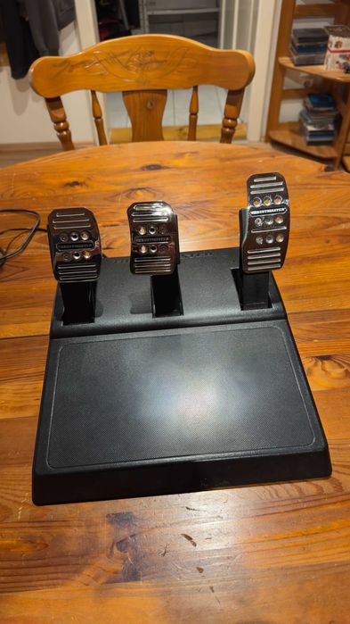Pedale Thrustmaster T3PA