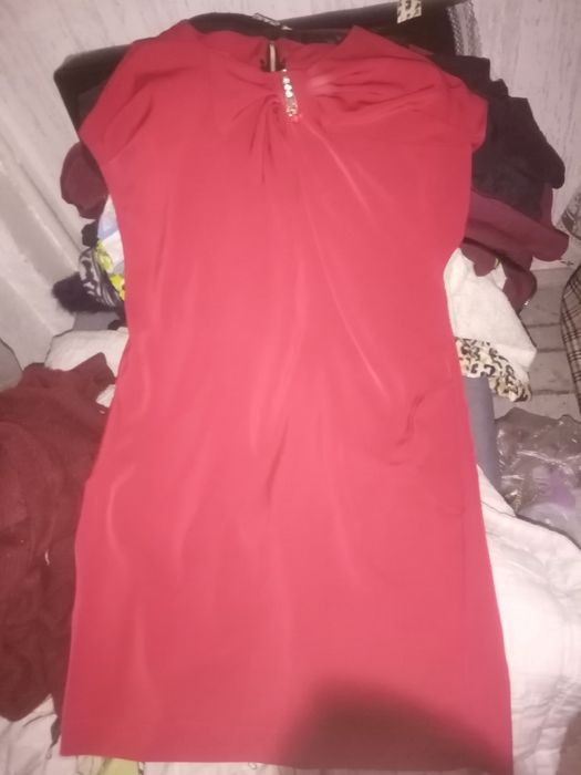 Продам платья б/у