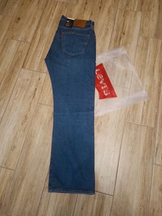 Blugi Levi's nou original