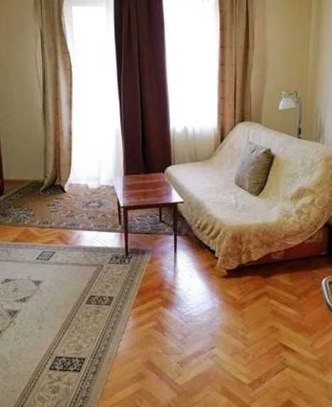 Дава се под наем Двустаен апартамент в Пловдив, Младежки Хълм - 65 кв.м за 270.3 € - Снимка #1