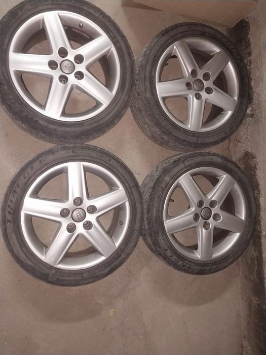 Продаю 5 дисков с шинами