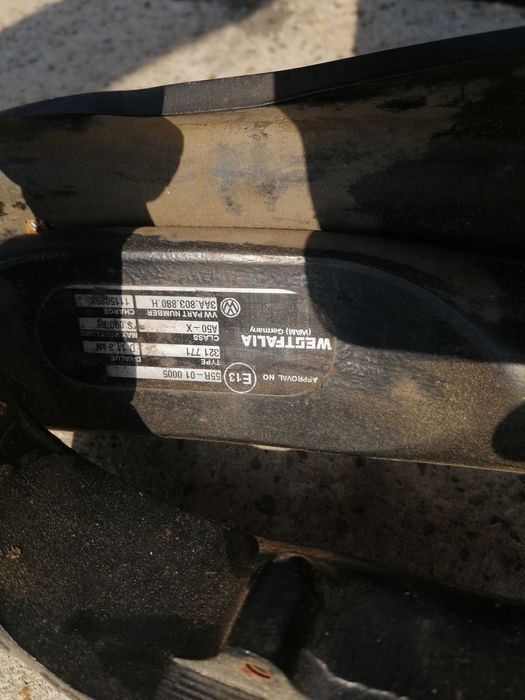 Vând cârlig remorcare wolkswagen b7, an 2013