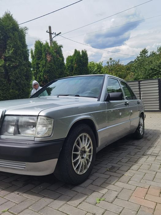 Mercedes e190 w201 automat/trapă
