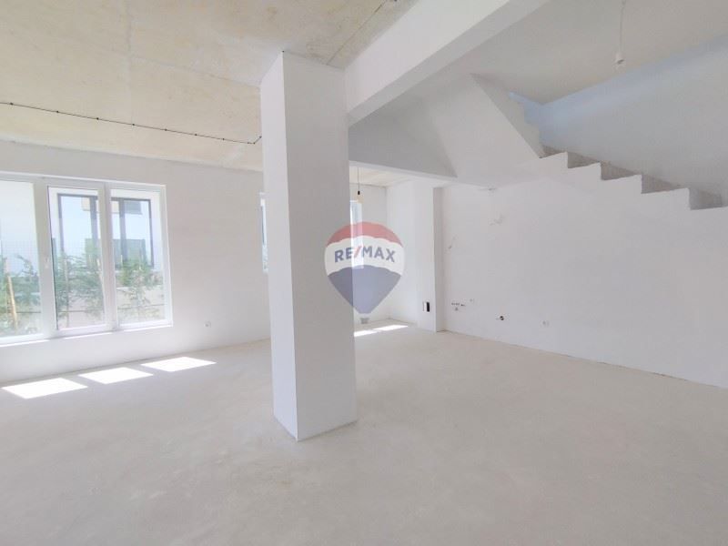 Продава се Къща в Варна, Виница - 278 кв.м за 1799 €/кв.м - Снимка #6