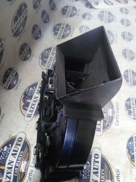 grila ventilatie centrala  volkswagen scirocco 2011