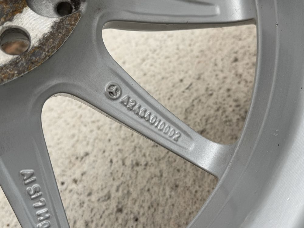 ОРИГИНАЛНИ 17” Mercedes джанти с ПОДАРЪК гуми 225/45/17