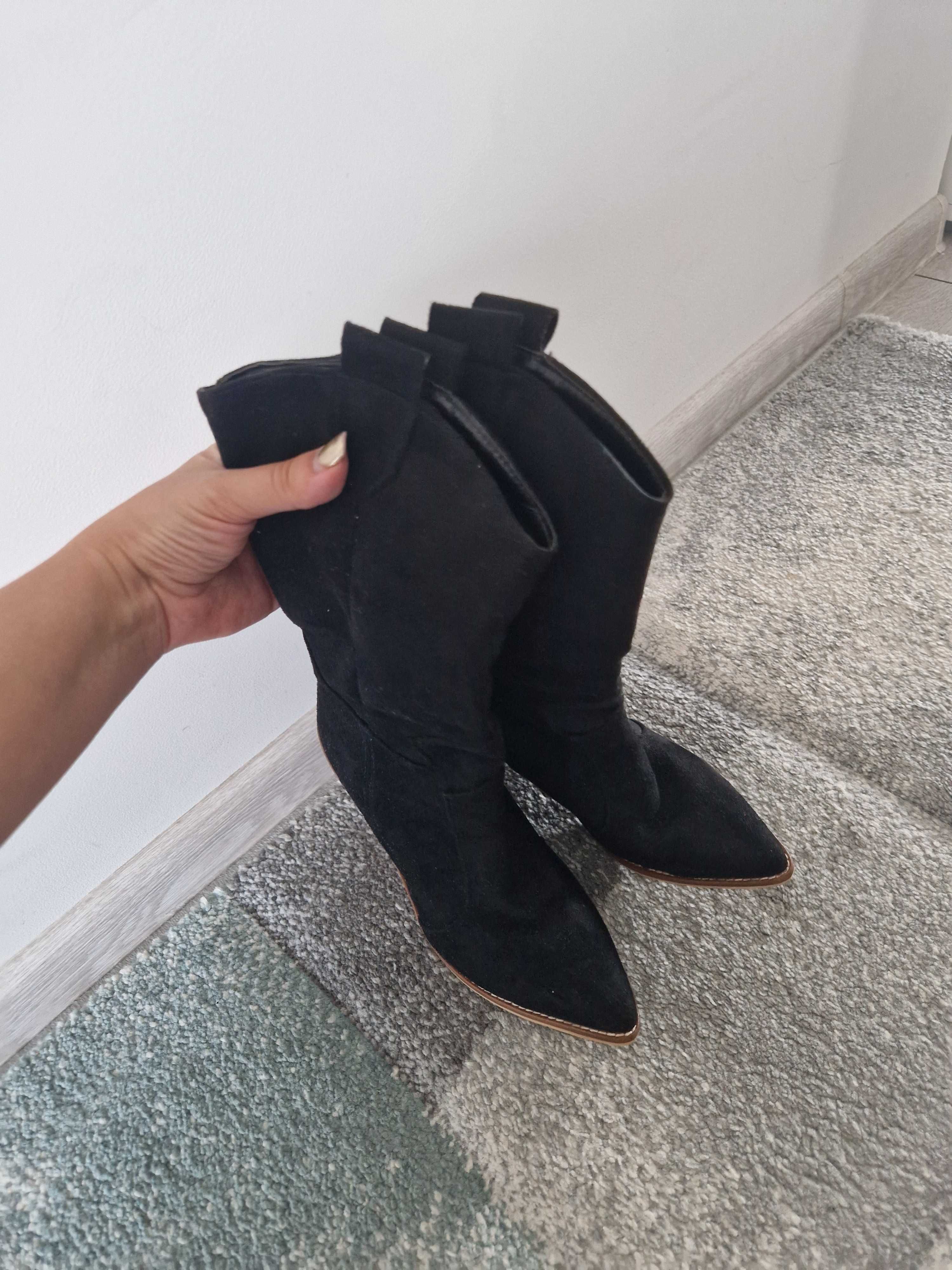 Botine / cizme marime 37 piele intoarsa