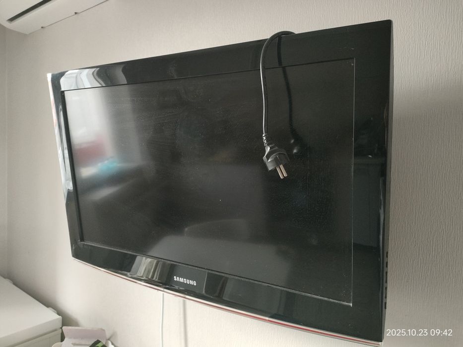 Продам телевизор Самсунг