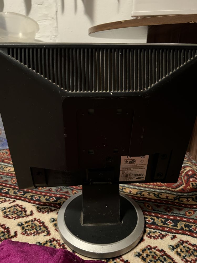 Монитор Samsung и BenQ