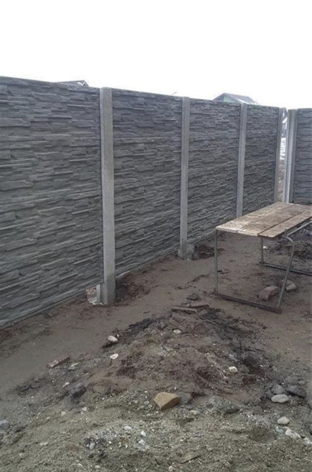Gard placi beton/gard prefabricat/stalpi beton