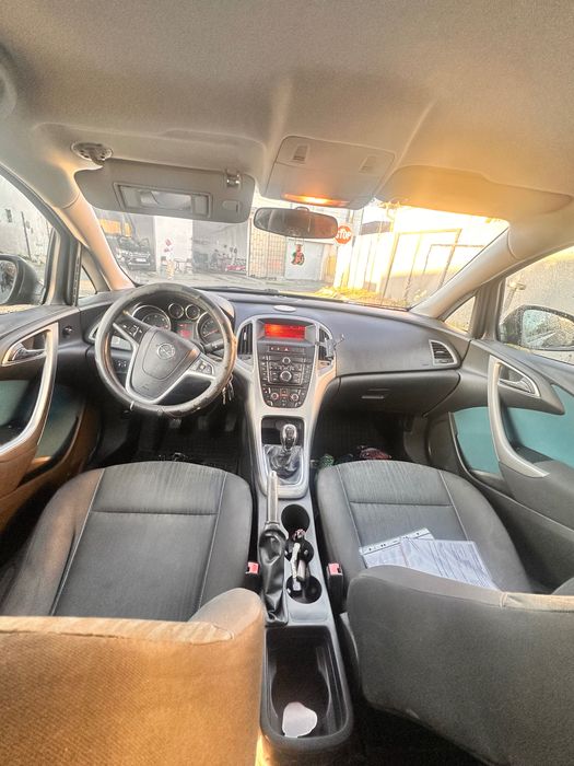 Astra J 2011 1.7 d