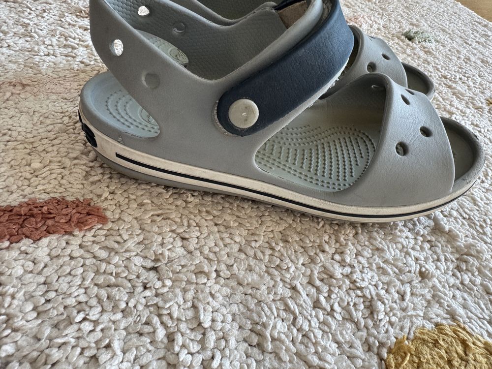 Сандали за момче geox и crocs