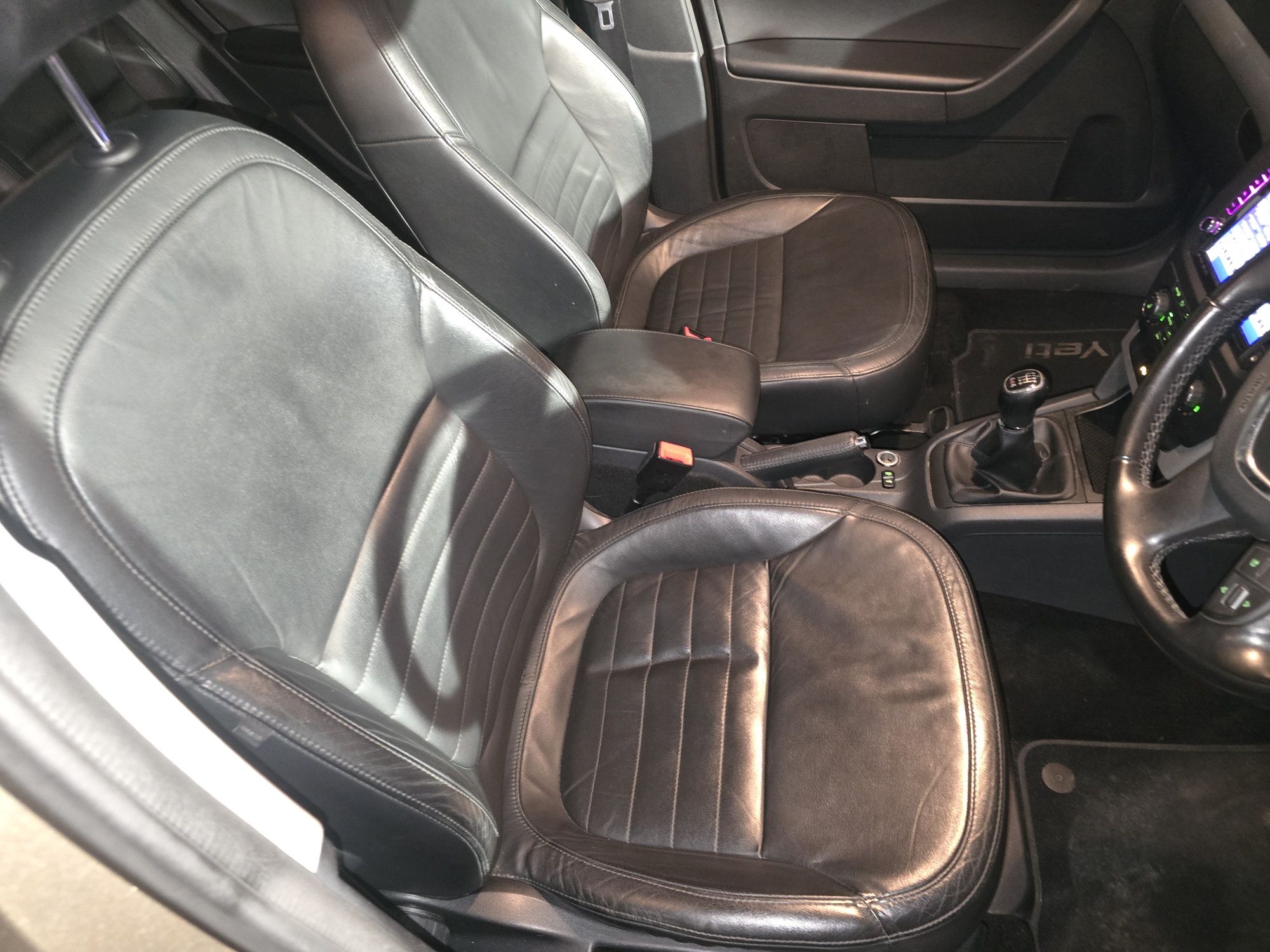Skoda Yeti 2.0Tdi 140кс CFH 4x4 Ксенон/Подргрев на части